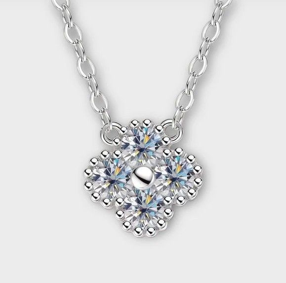 Moissanite Clover Necklace