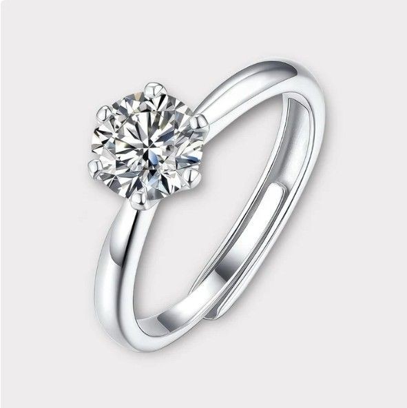 1 CT Moissanite Stud Ring